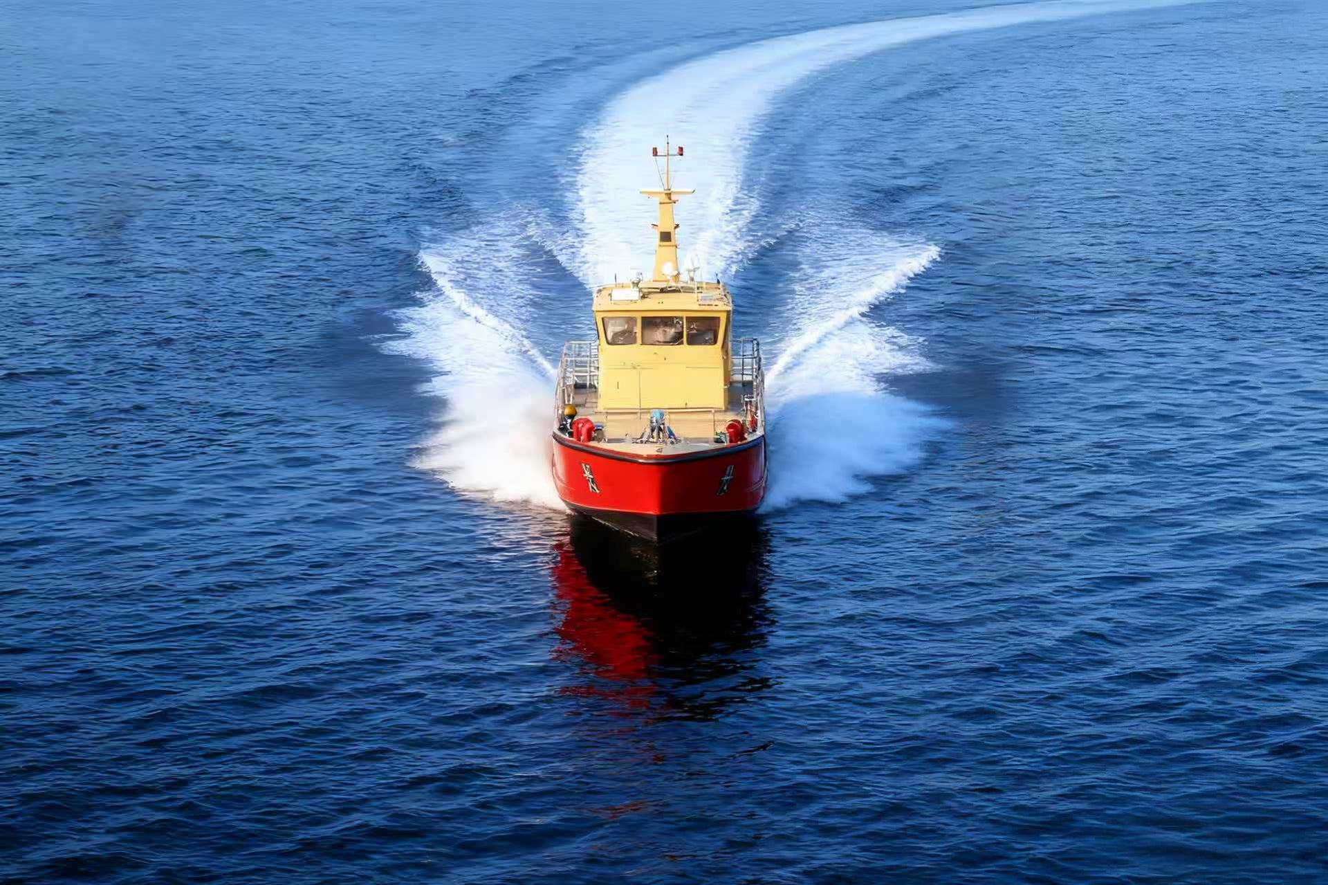 18M Work Boat